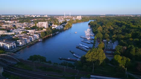 treptower park river city berlín alemania día de verano