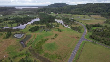 Naturaleza-Rural-En-La-Autopista-M1-Del-Pacífico-En-Tanglewood,-Nueva-Gales-Del-Sur,-Australia