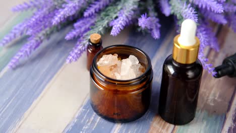 conjunto de spa de lavanda con exfoliante de sal natural