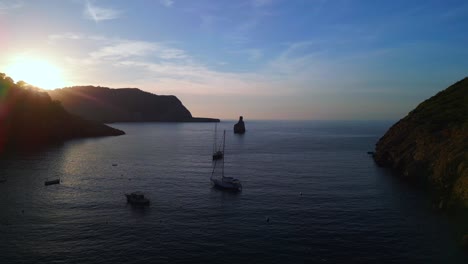 los últimos rayos de sol del día