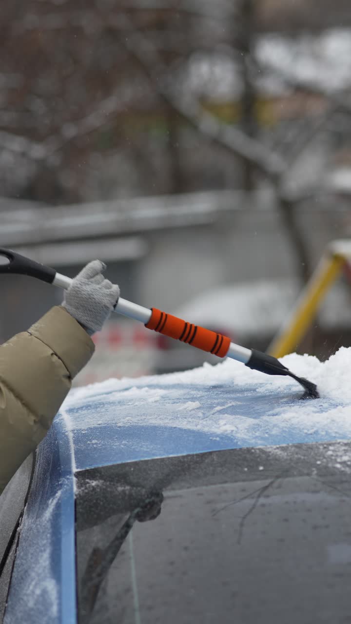 Removing Snow from a Car