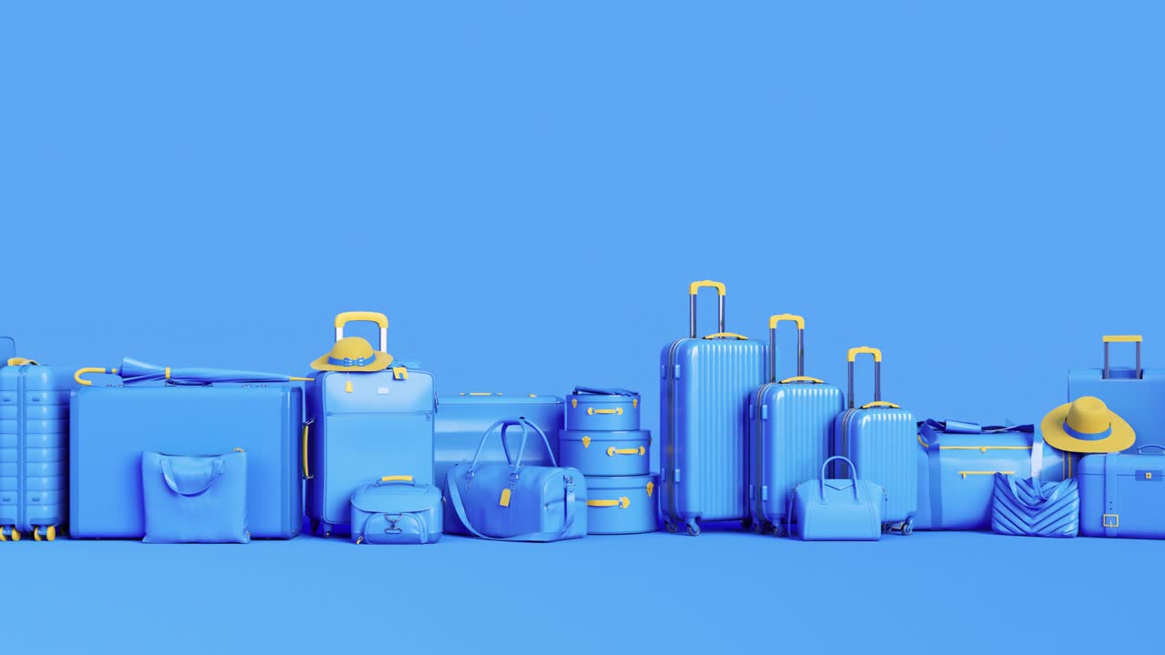 equipaje azul y equipo de vacaciones sobre un fondo azul pastel.