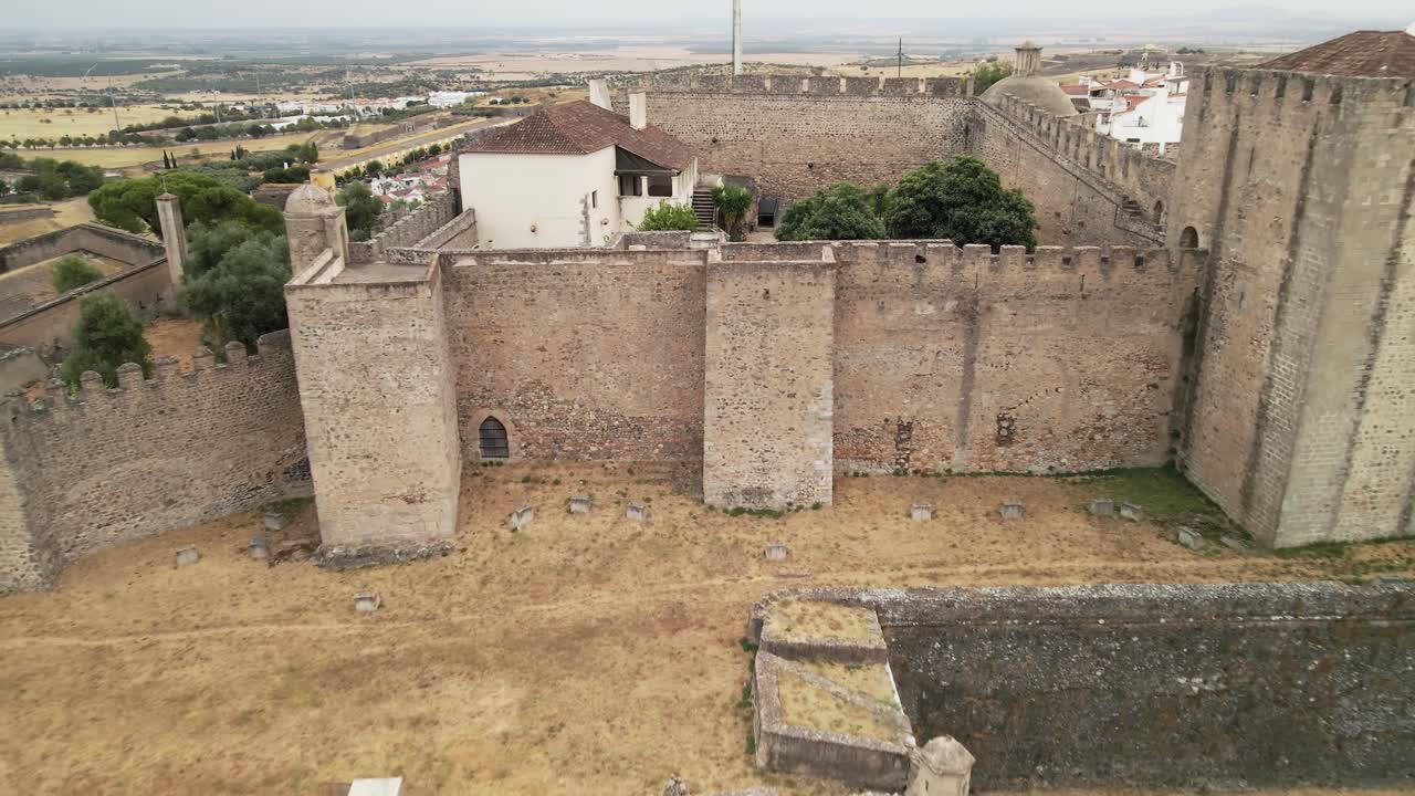 Vista aerea dell'antico castello di Elvas