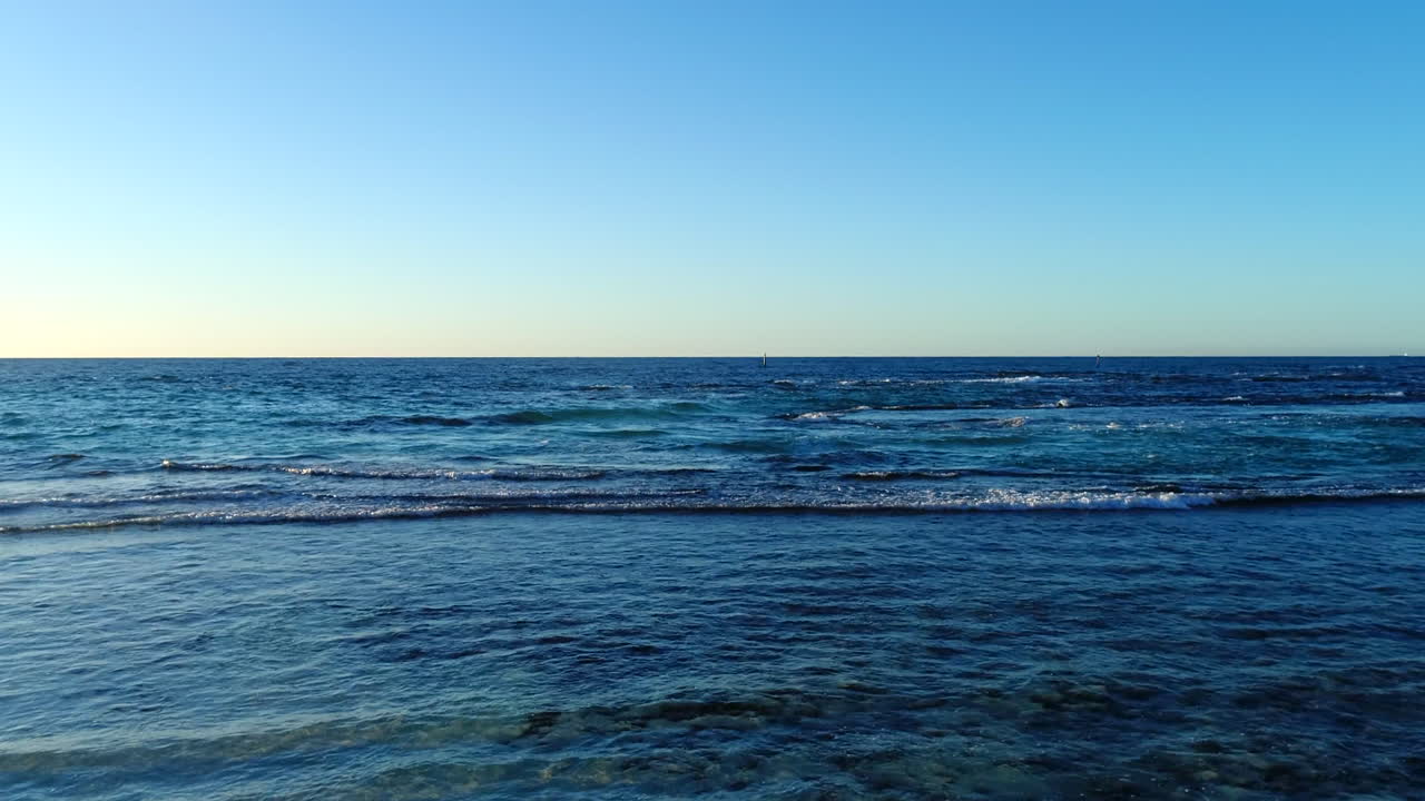 드론으로 바다로 날아가, 기절