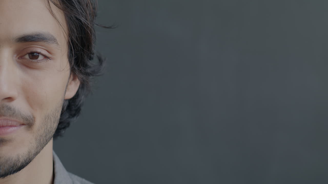 Ritratto ravvicinato di un uomo