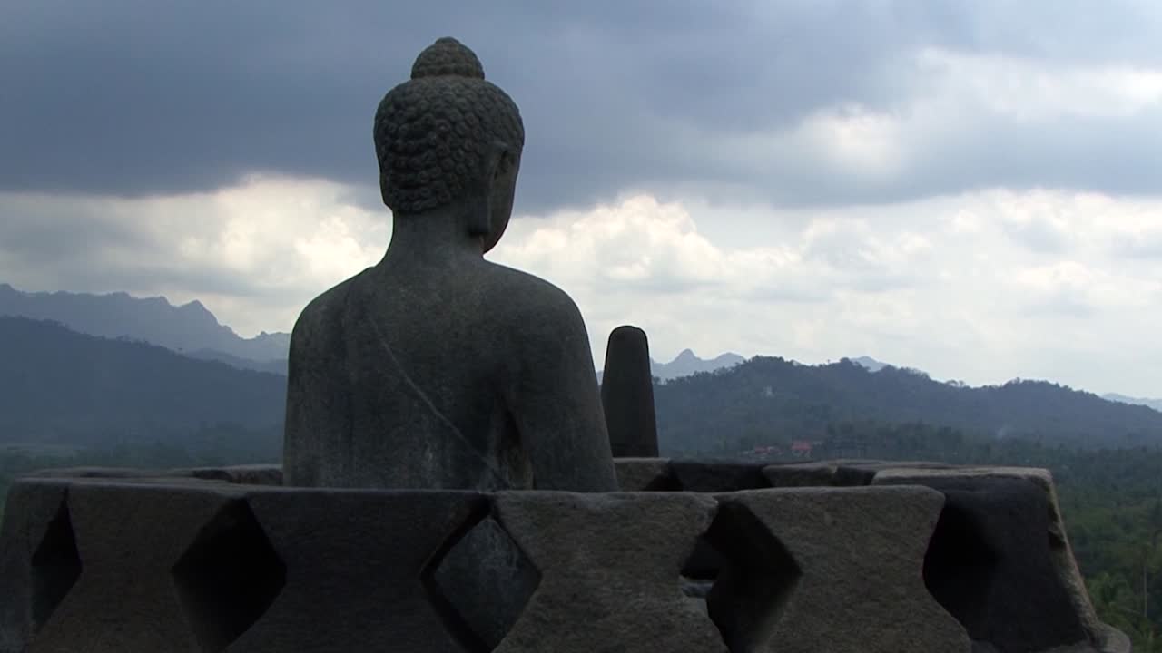 Stupa al tramonto, Tempio di Borobudur, Sito Patrimonio dell'Umanità UNESCO, Giava Centrale, Indonesia, Tempio Buddista