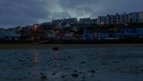 Vista-Espectacular-De-La-Ciudad-Costera-Junto-Al-Mar,-Cornwall