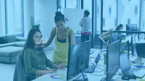 animación del procesamiento de datos financieros sobre diversas personas de negocios en la oficina
