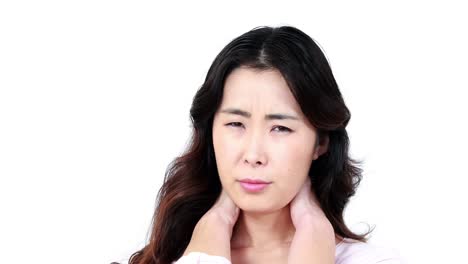 Woman-with-neck-pain