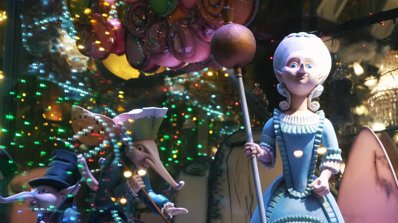 매력적인 크리스마스 창문 전시