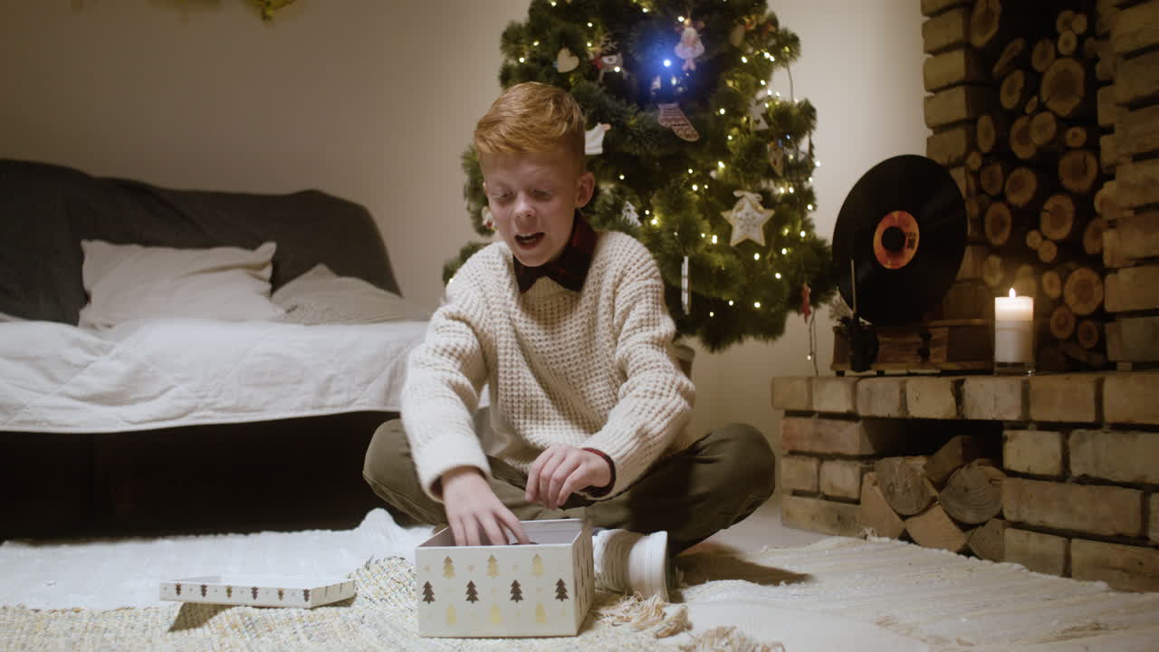 거실에서 새해 전날 축제.