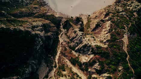 paisaje costero con personas