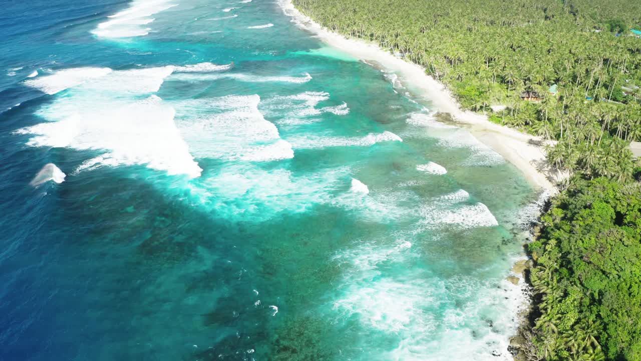 Flygfoto över Siargao Islands kustlinje, Filippinerna.