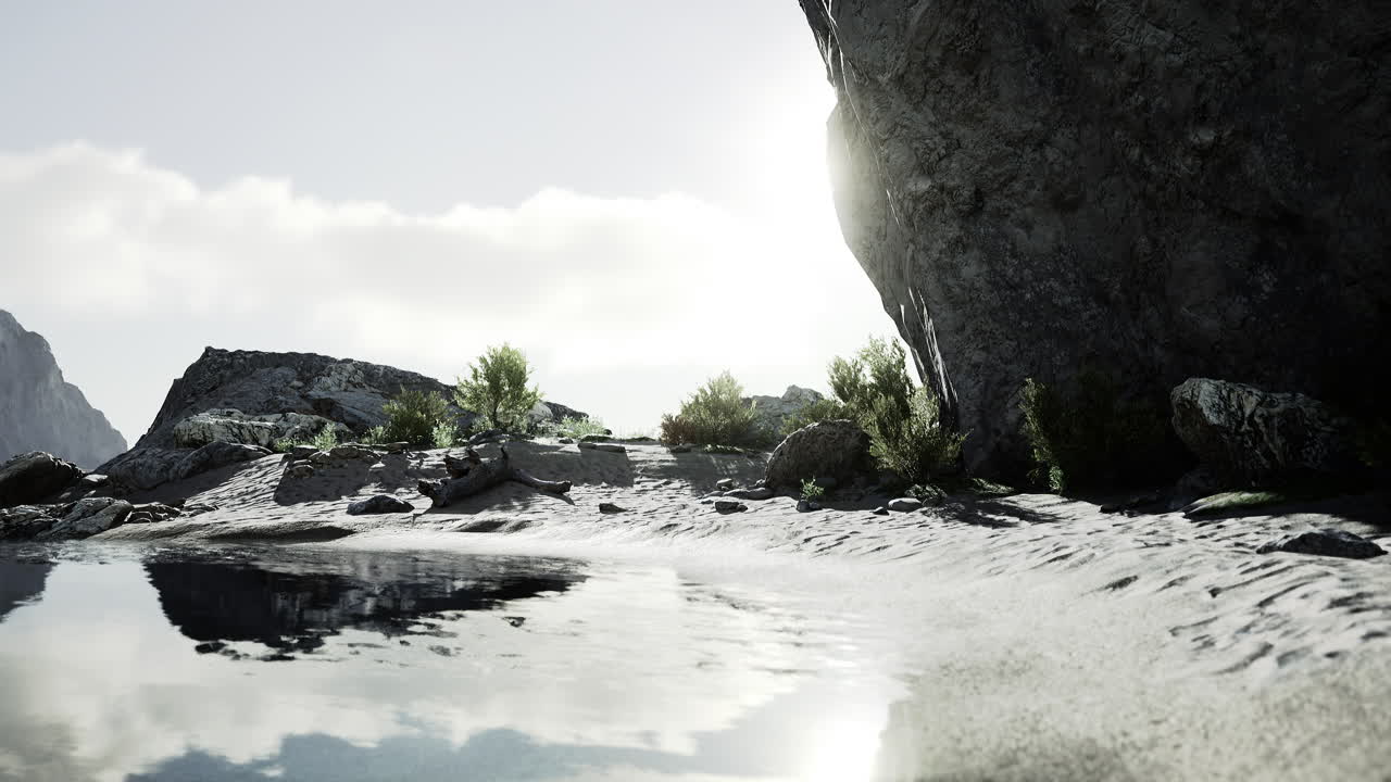 밝은 빛으로 산의 호수의 아름다운 풍경