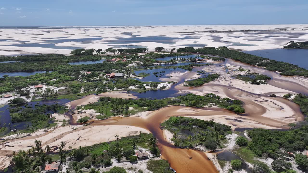 Làng Betania ở Santo Amaro, Maranhao, Brazil. Phong cảnh thiên nhiên. Rừng mưa tuyệt đẹp. Làng Betania ở Maranhao. Phong cảnh ốc đảo. Sông màu. Làng bản địa. Đông Bắc Brazil