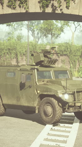 un camión militar verde