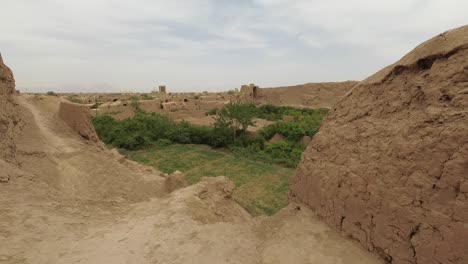 ancient ruins of meybod