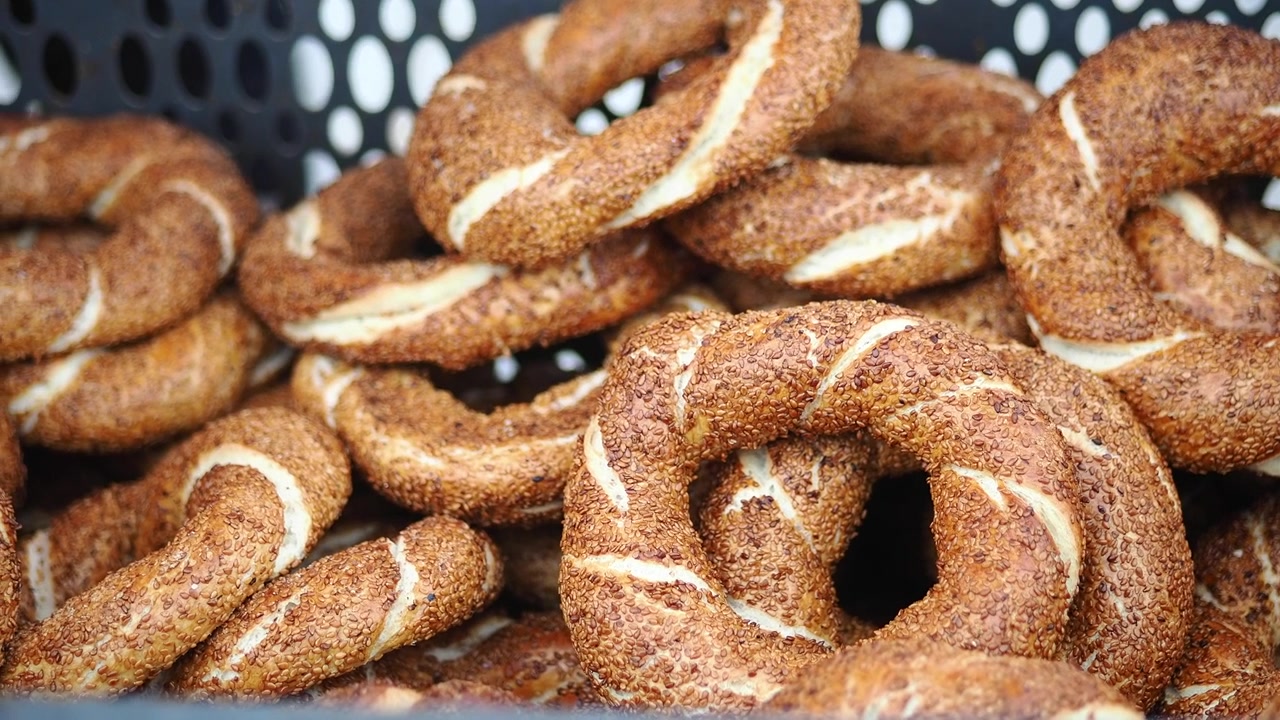 Delicious Sesame-Covered Turkish Simit Bagels