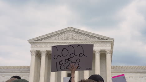 signs and banners when roe versus wade was overturned