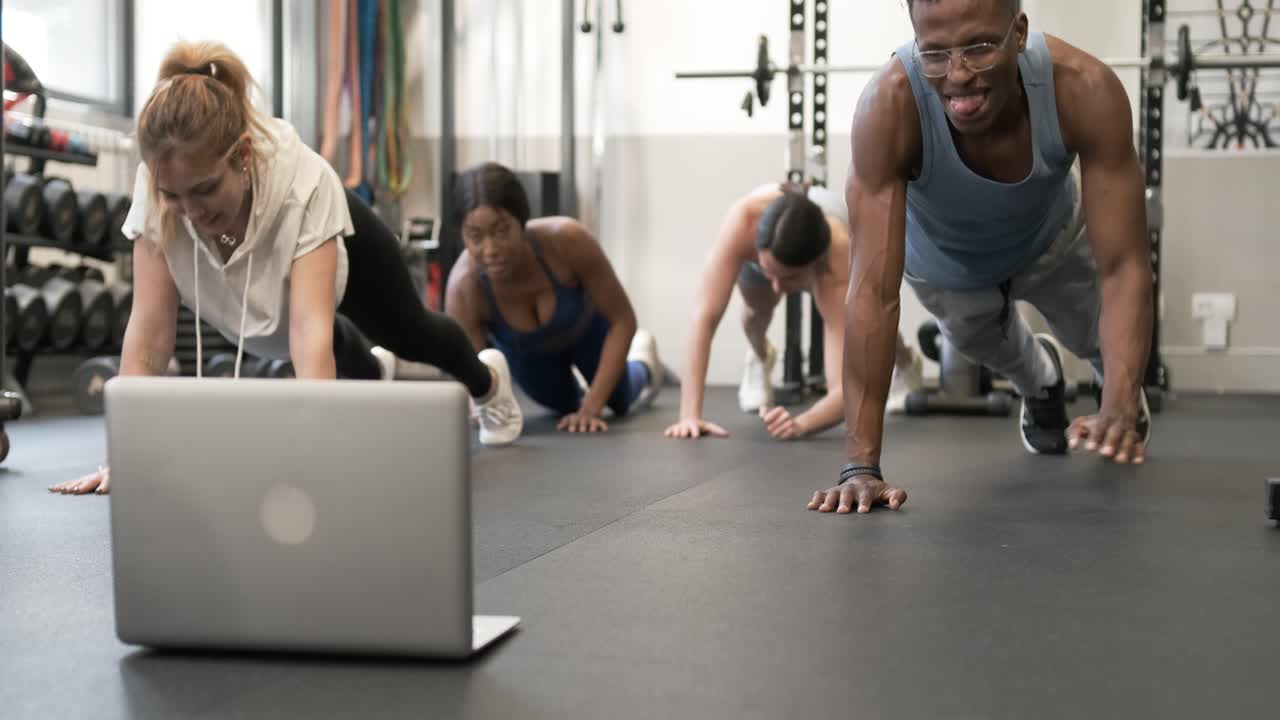 Group Fitness Workout Using Online Class