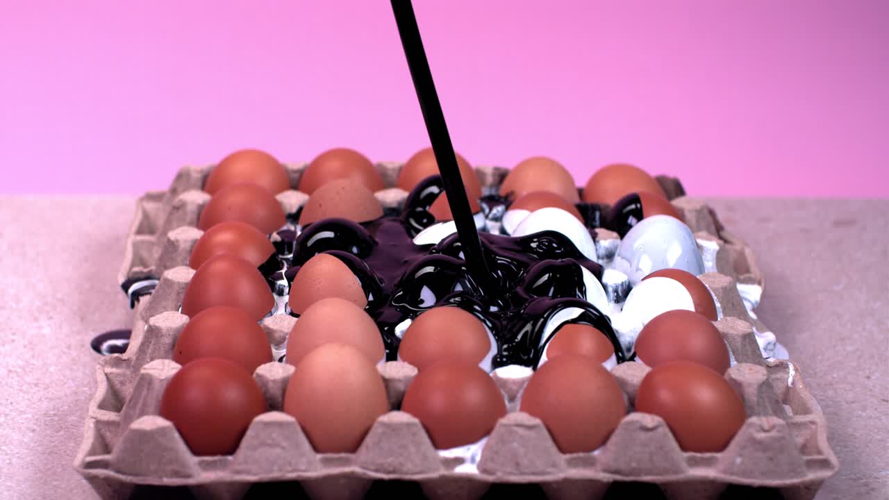 초콜릿 색으로 염색 된 달, 박스