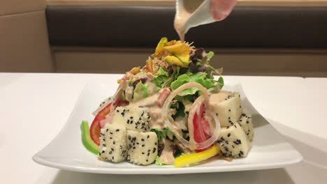 Tofusalat-Nach-Japanischer-Art