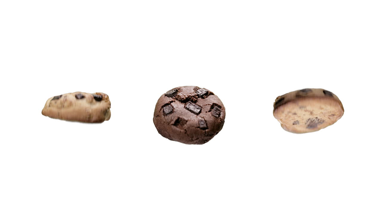 tres cookies girando aislado en fondo blanco - cerrar