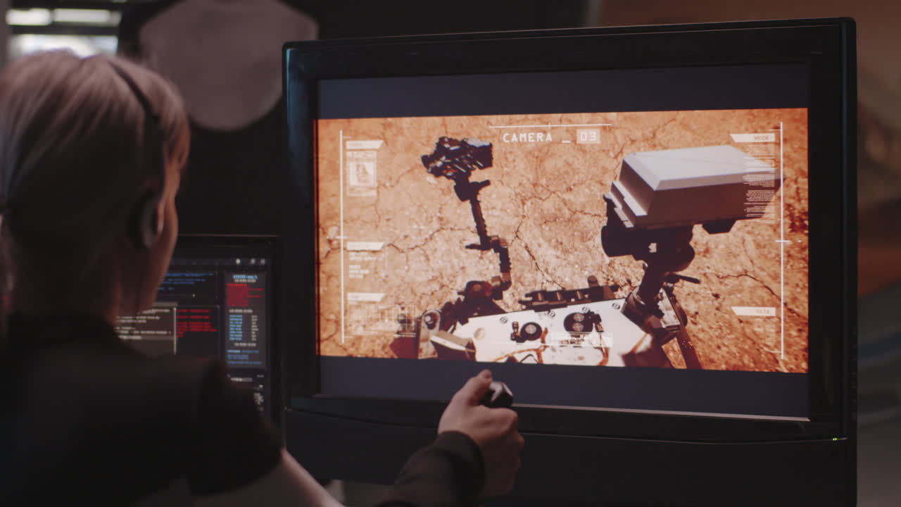Woman Controls Mars Rover Via Computer