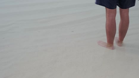 costa del mar jónico en la riviera albanesa en la playa de ksamil