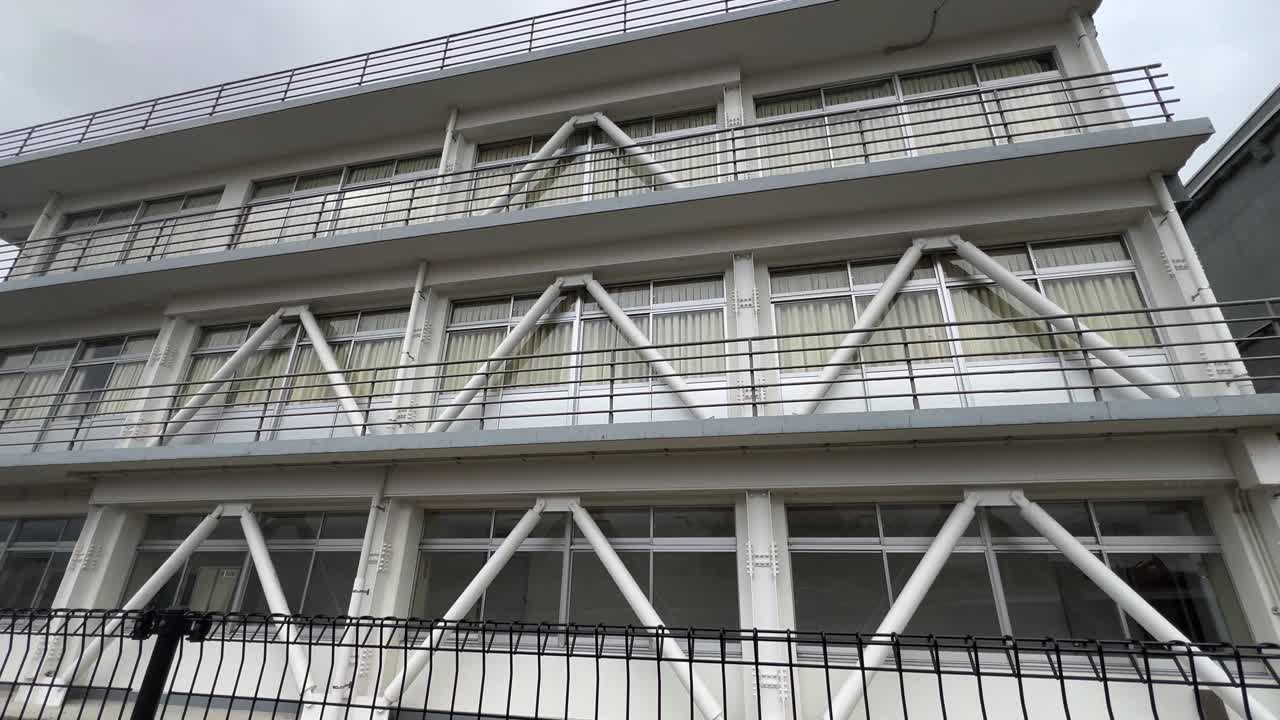 Struttura di edificio antisismico giapponese