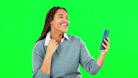 Green-screen,-selfie-and-woman-with-a-smile