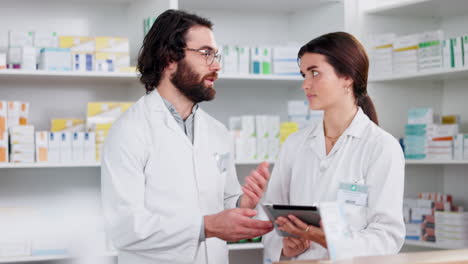 Pharmacists-discussing-stock-orders