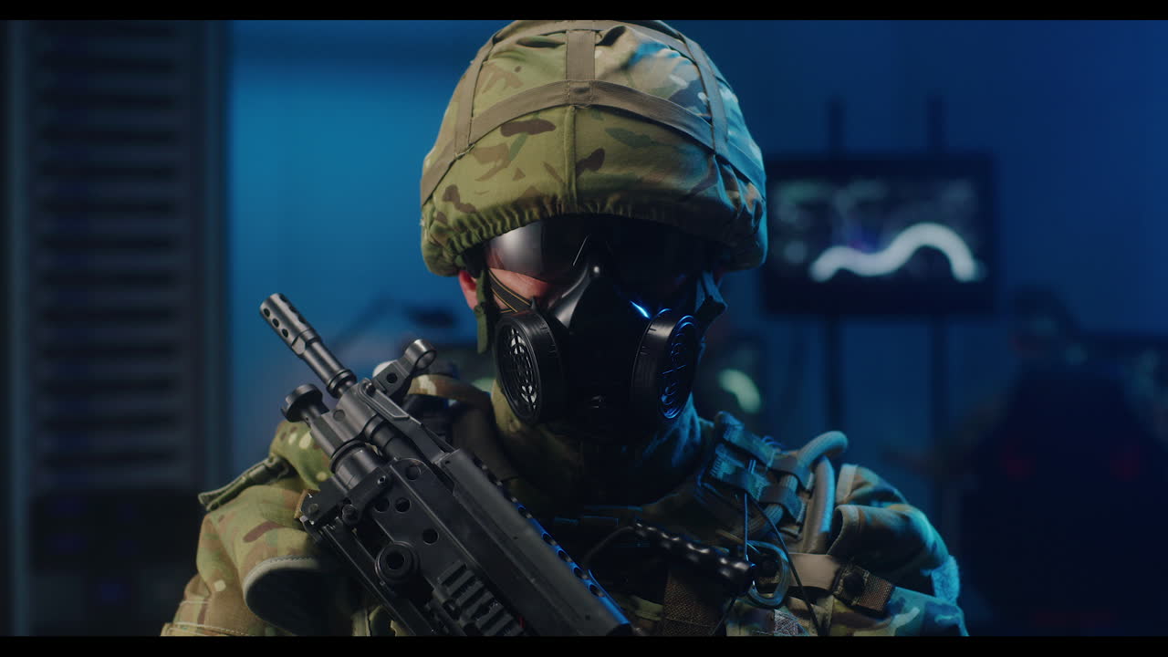 soldado en equipo táctico