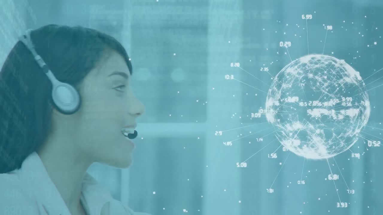 Animazione di donna caucasica che indossa un auricolare su un globo di connessioni rotante.