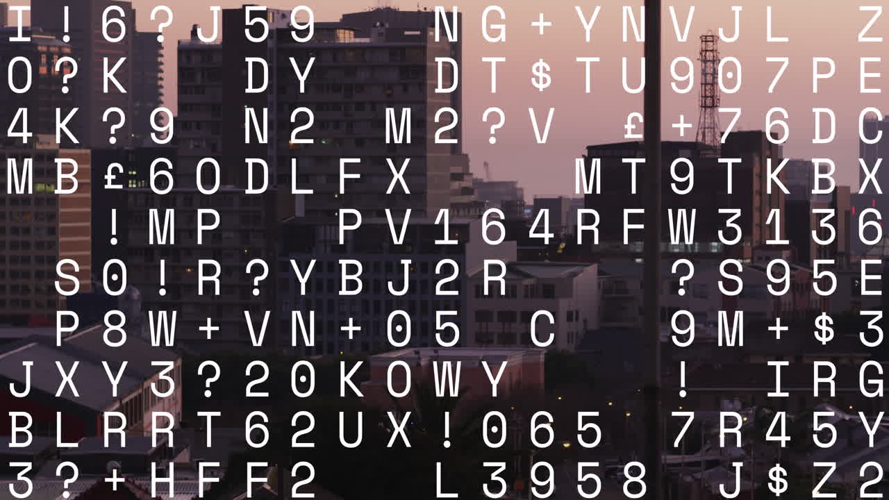 animación del procesamiento de datos con letras sobre el paisaje urbano moderno.