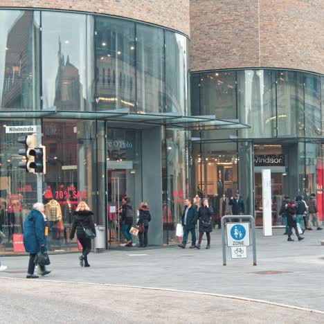 metzingen shopping outlet center in christmas time