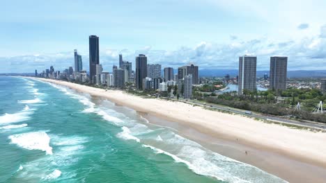 Paraíso-De-Los-Surfistas,-Costa-Dorada,-Queensland,-Australia