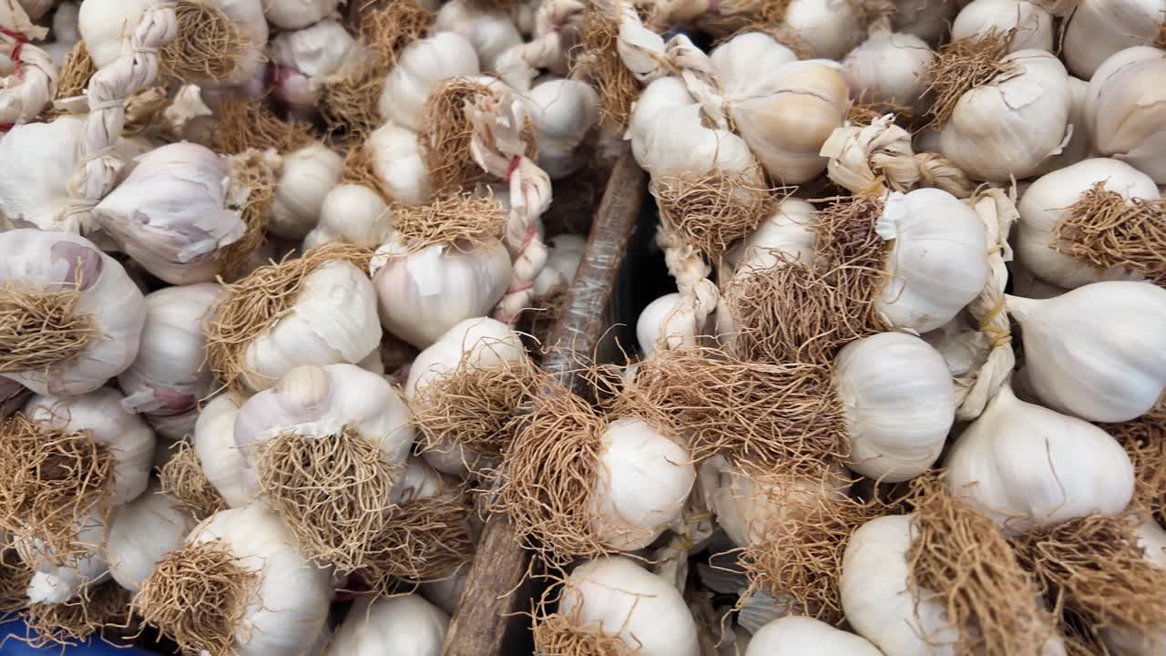 mucchio di aglio