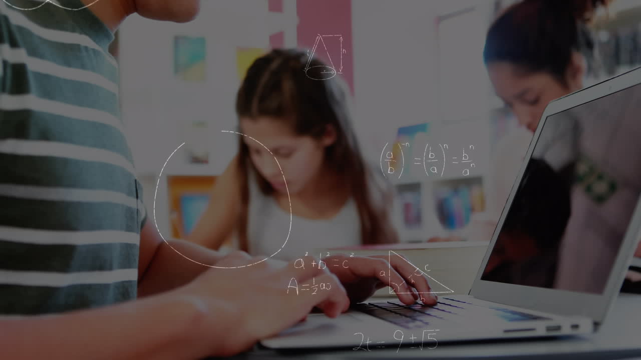 animación de ecuaciones matemáticas sobre escolares usando computadoras portátiles
