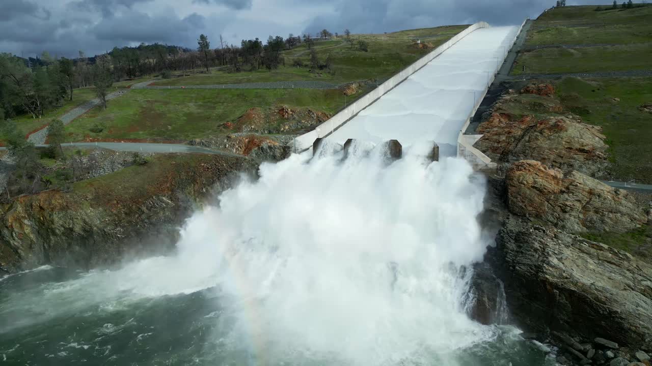 Oroville Dam Spillway Overflow Water Release