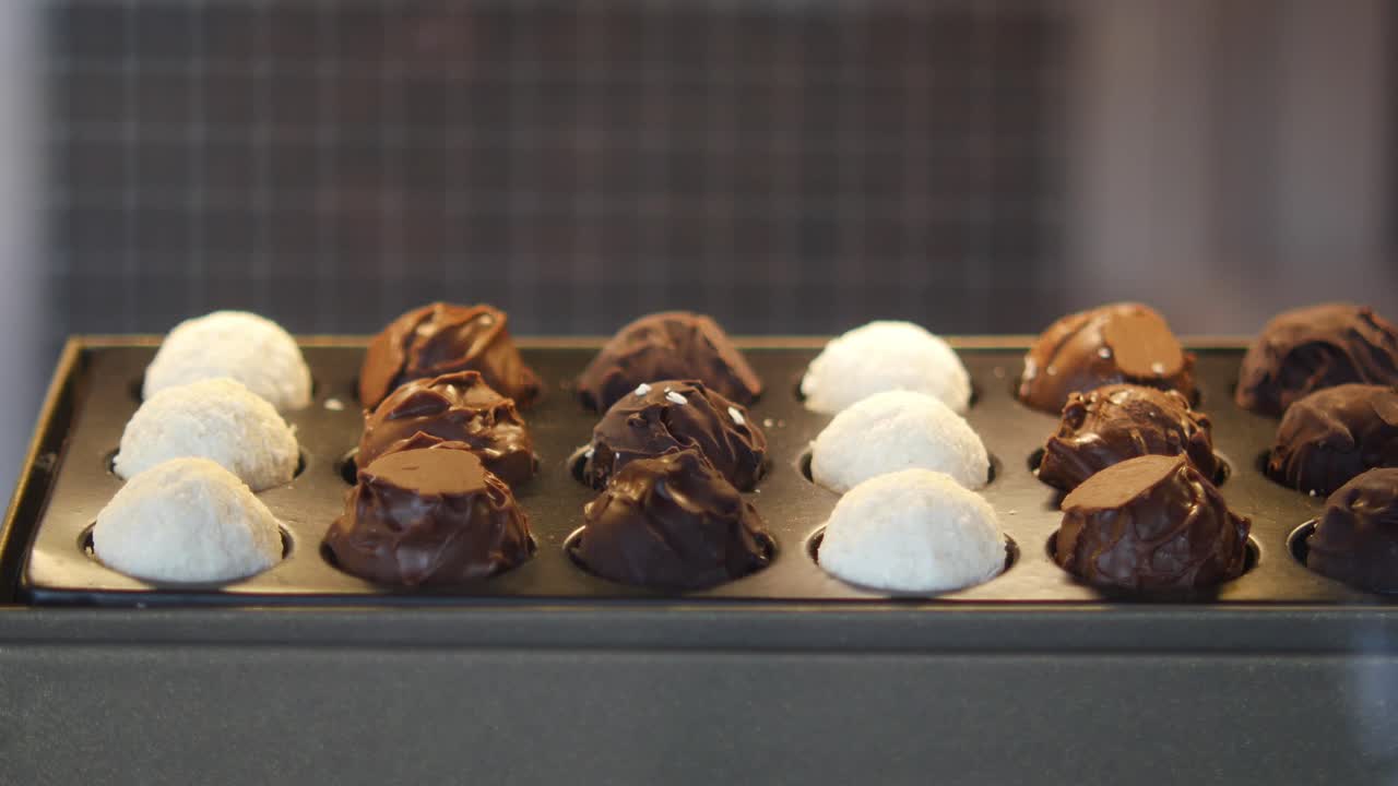 다양한 초콜릿 트루플
