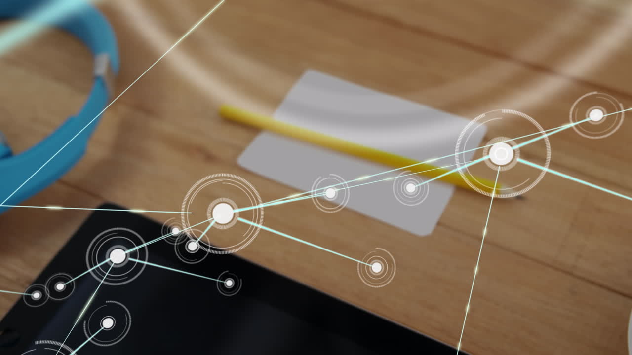 animación de la red de conexiones en primer plano de equipos de oficina en una mesa de madera