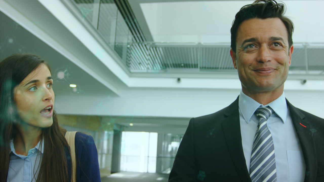 animación de moléculas sobre diversas personas de negocios en la oficina.