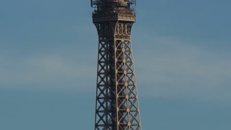 torre eiffel versión 08