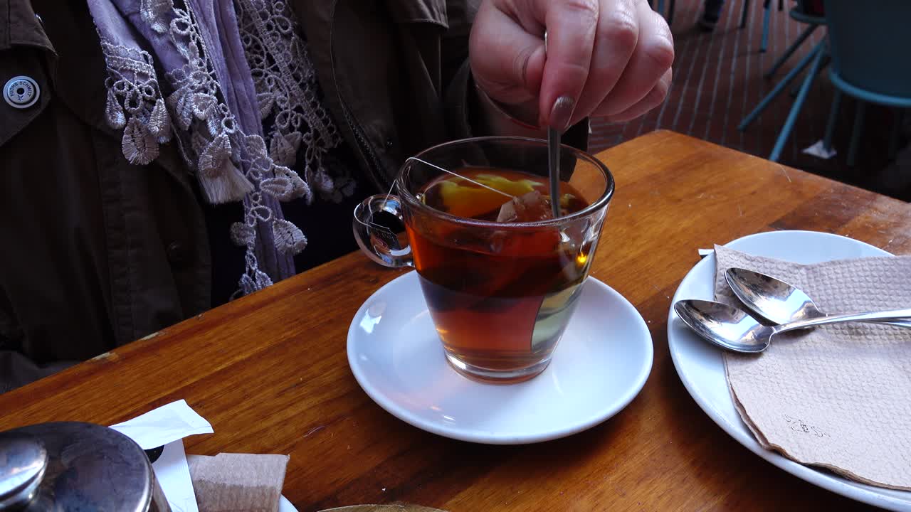Tè in un caffè. MADRID, SPAGNA