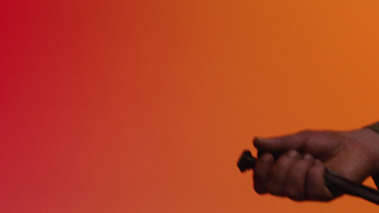 el intercambio de clavos oxidados