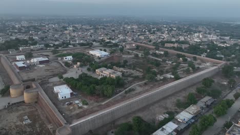 Aerial-View-Of-Walled-Umarkot-Fort-In-Sindh,-Pakistan