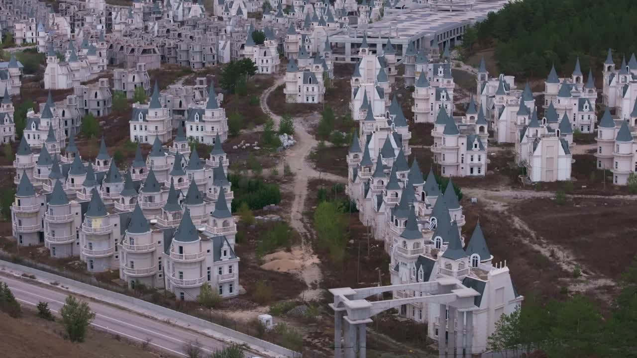 Abandoned Burj Al Babas housing project in Turkey's ghost town