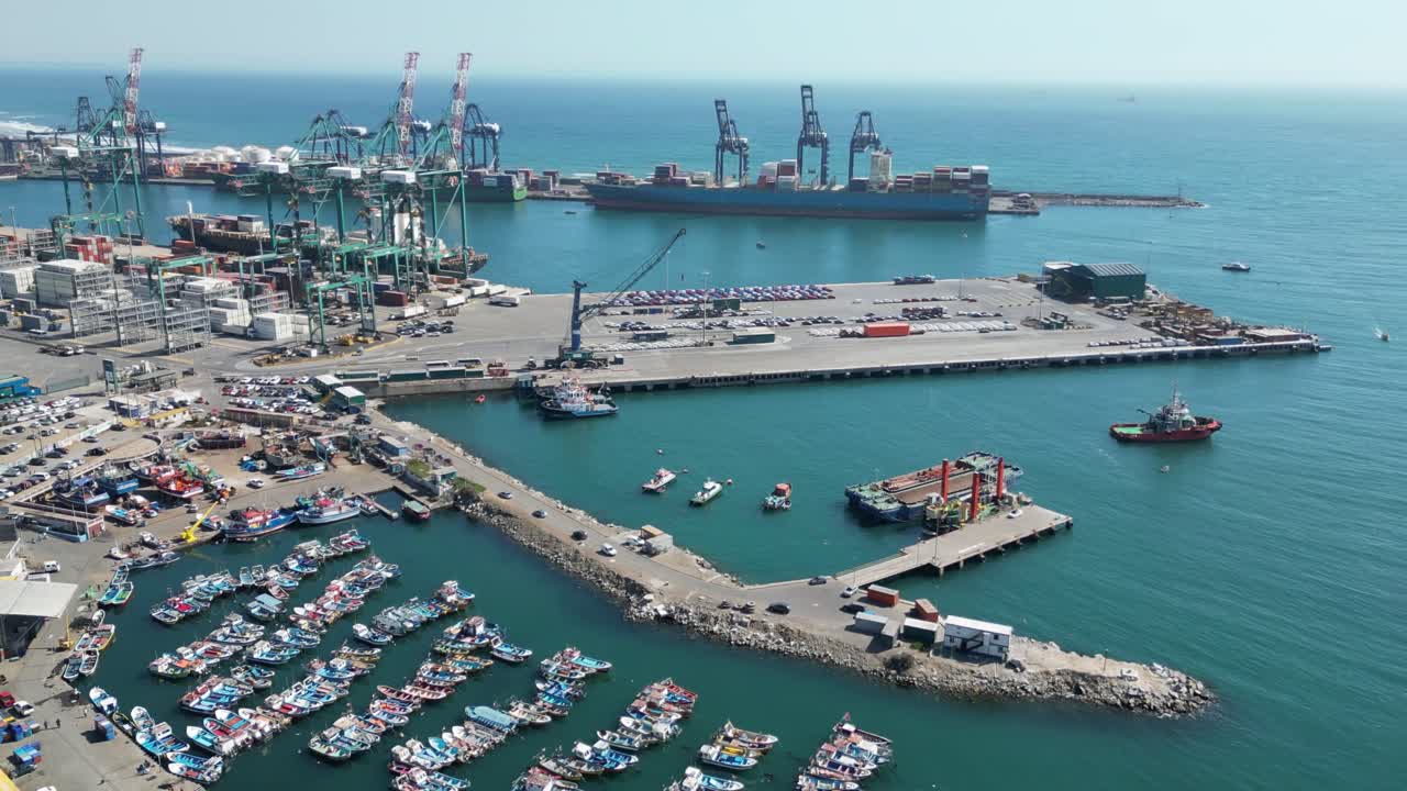 puerto de san antonio, región de valparaiso chile