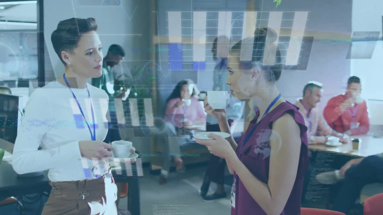 사무실에서 커피를 마시는 다양한 동료들에 대한 데이터 처리 애니메이션
